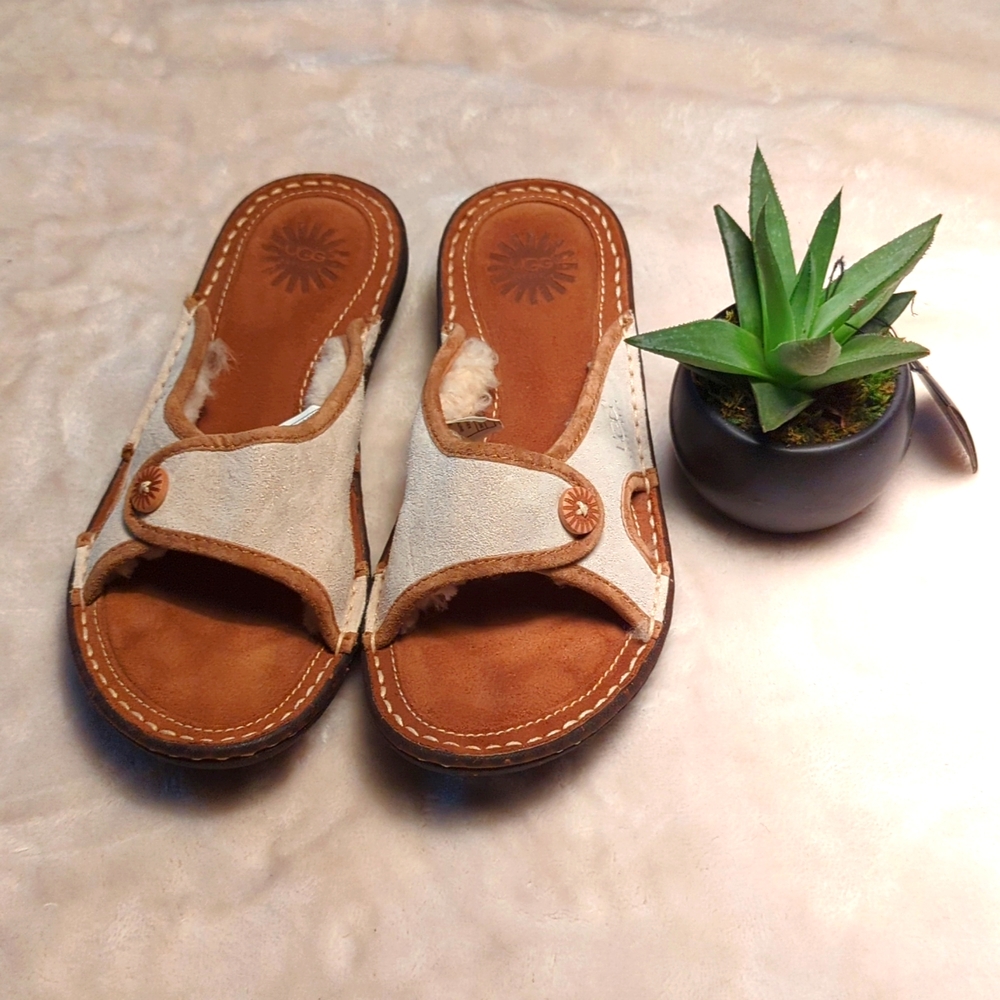 NEW! UGG Kalama Brown Cream Sherpa Slides Sz 6